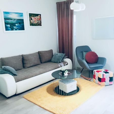 Apartman Grey 2 Minutes From Sea Apartment Makarska Bagian luar foto