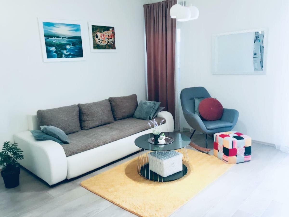 Apartman Grey 2 Minutes From Sea Apartment Makarska Bagian luar foto